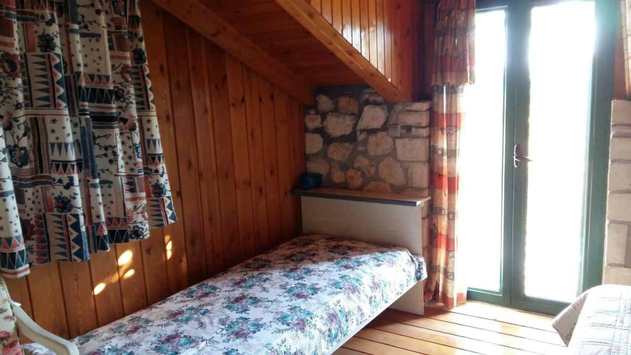Вилла The Stone House-Zacharatos Nikolaos Poulata Экстерьер фото