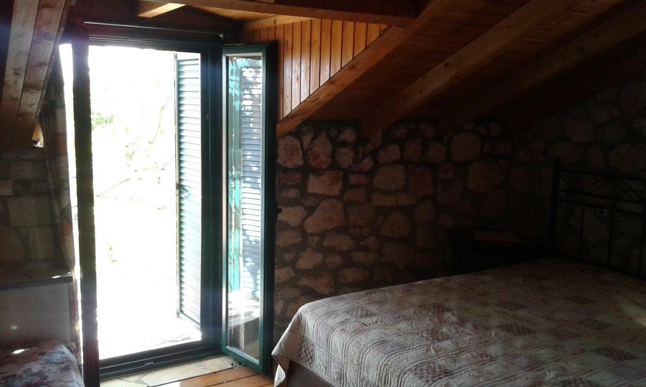 Вилла The Stone House-Zacharatos Nikolaos Poulata Экстерьер фото